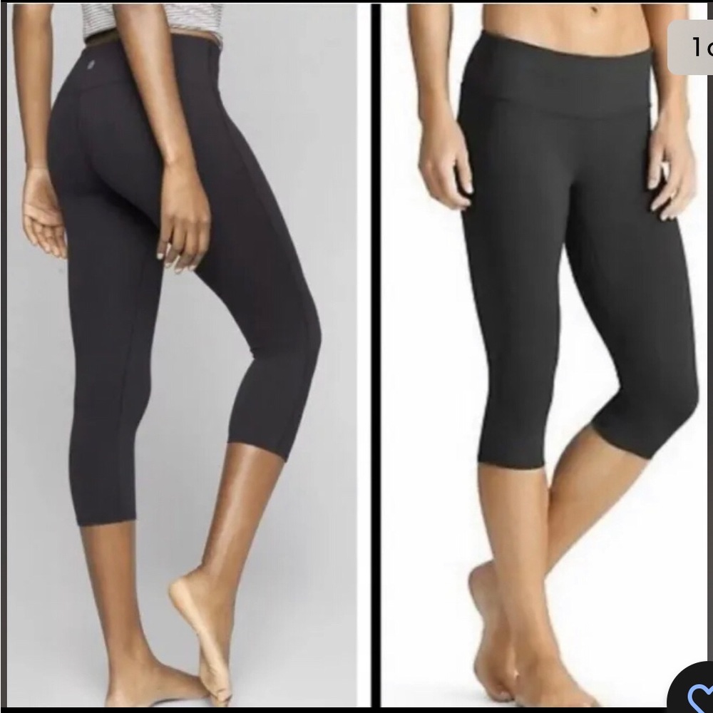 Athleta Chaturanga Capri Crop Style#305922 High Waisted Leggings, Size Small.